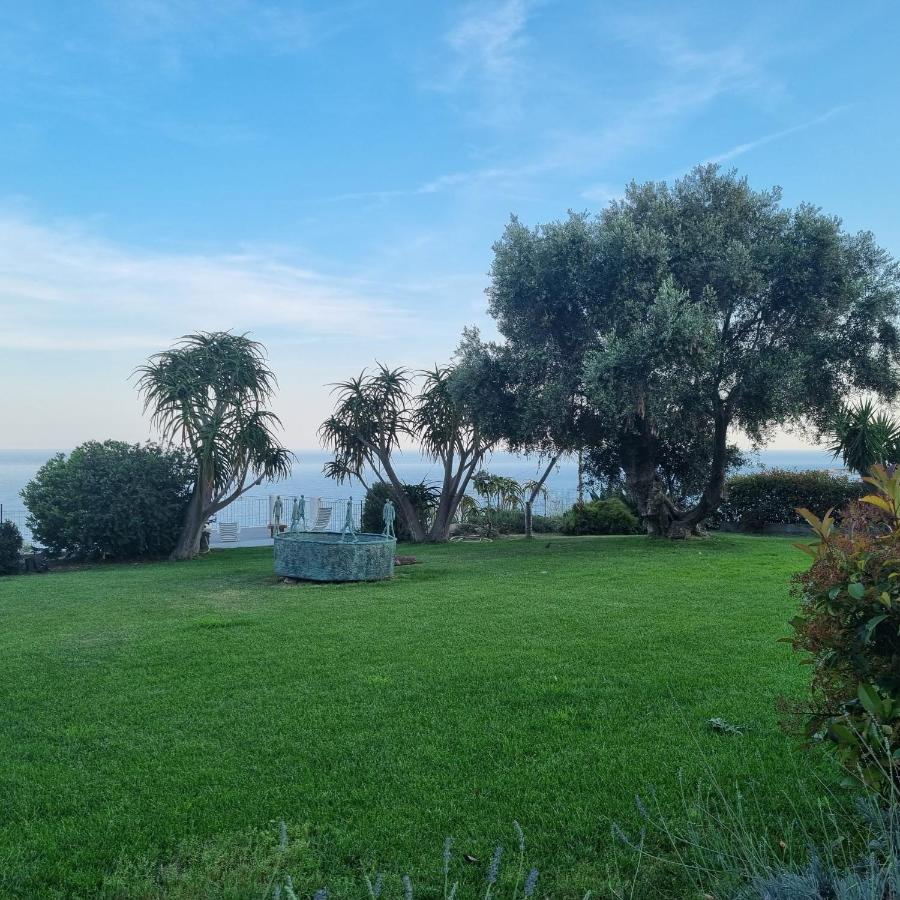 Agriturismo La Tuffatrice Imperia Buitenkant foto