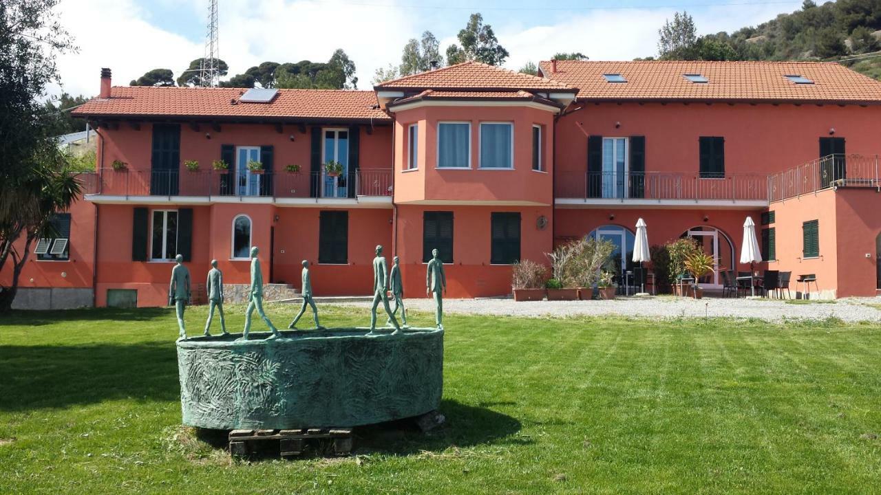 Agriturismo La Tuffatrice Imperia Buitenkant foto