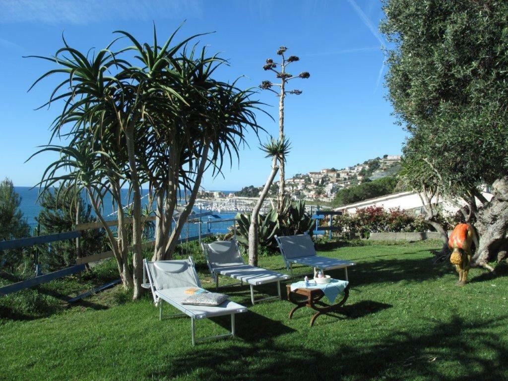 Agriturismo La Tuffatrice Imperia Buitenkant foto